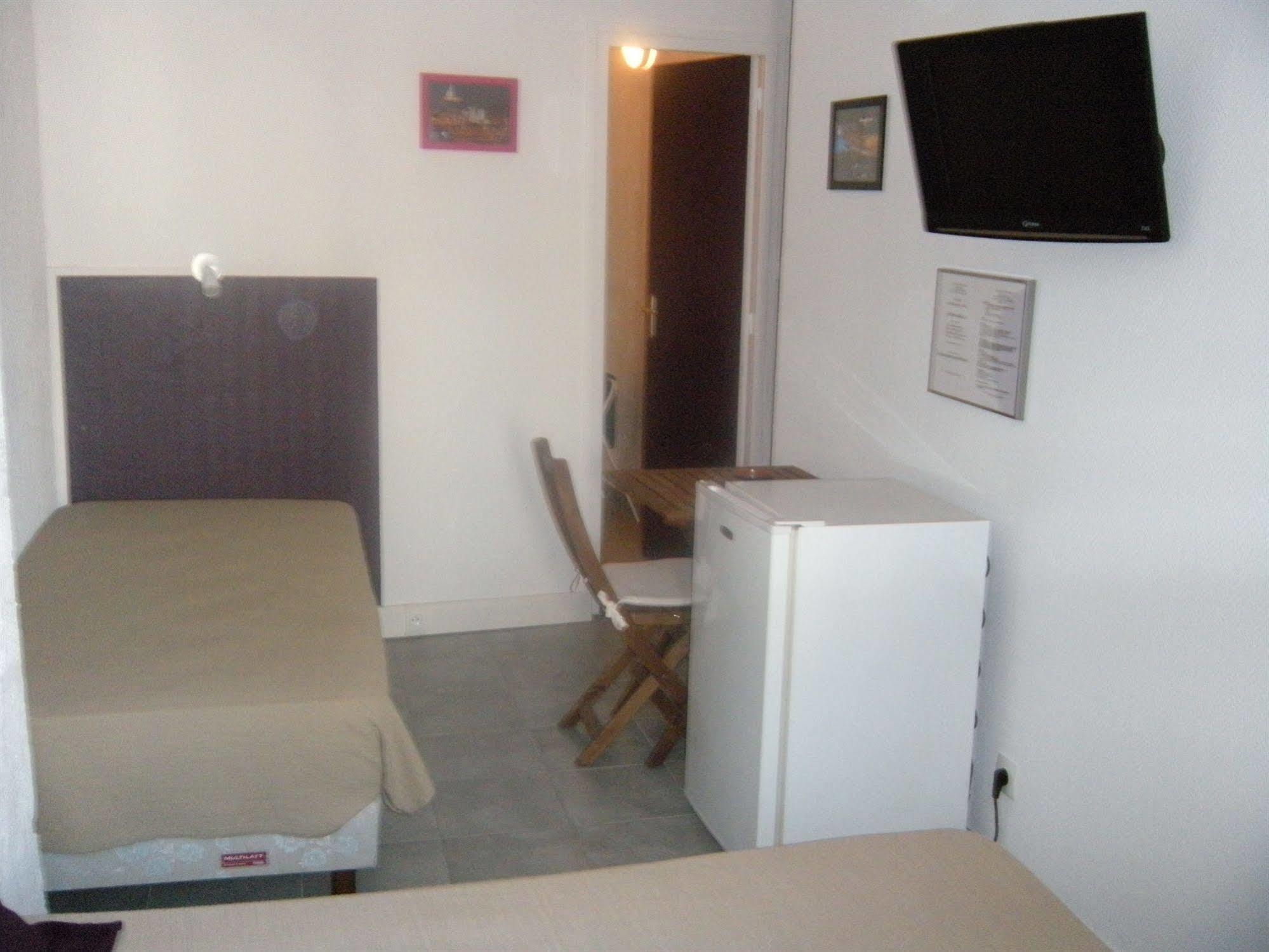 Lutia Hotel 2*